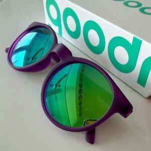 NEW Goodr Circle Gs in mirror green lenses and purple frames.